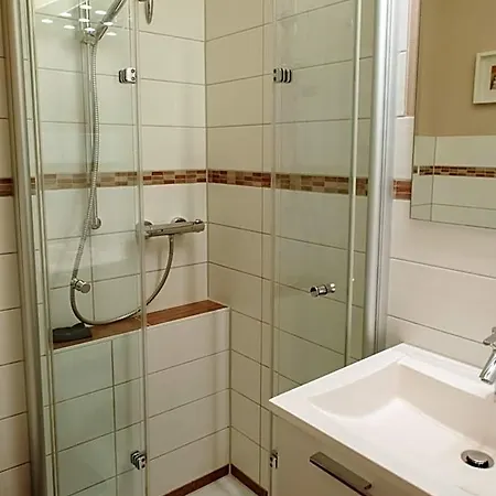 Hotel Gaestehaus Broecker